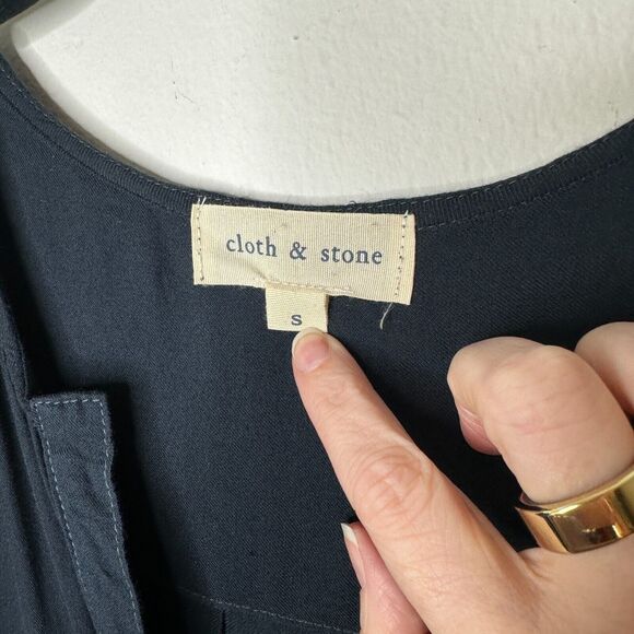 Cloth & Stone Black Henley Half-Button Long Sleeve V-Neck Shirt Tail Hem Top SM - Picture 4 of 10